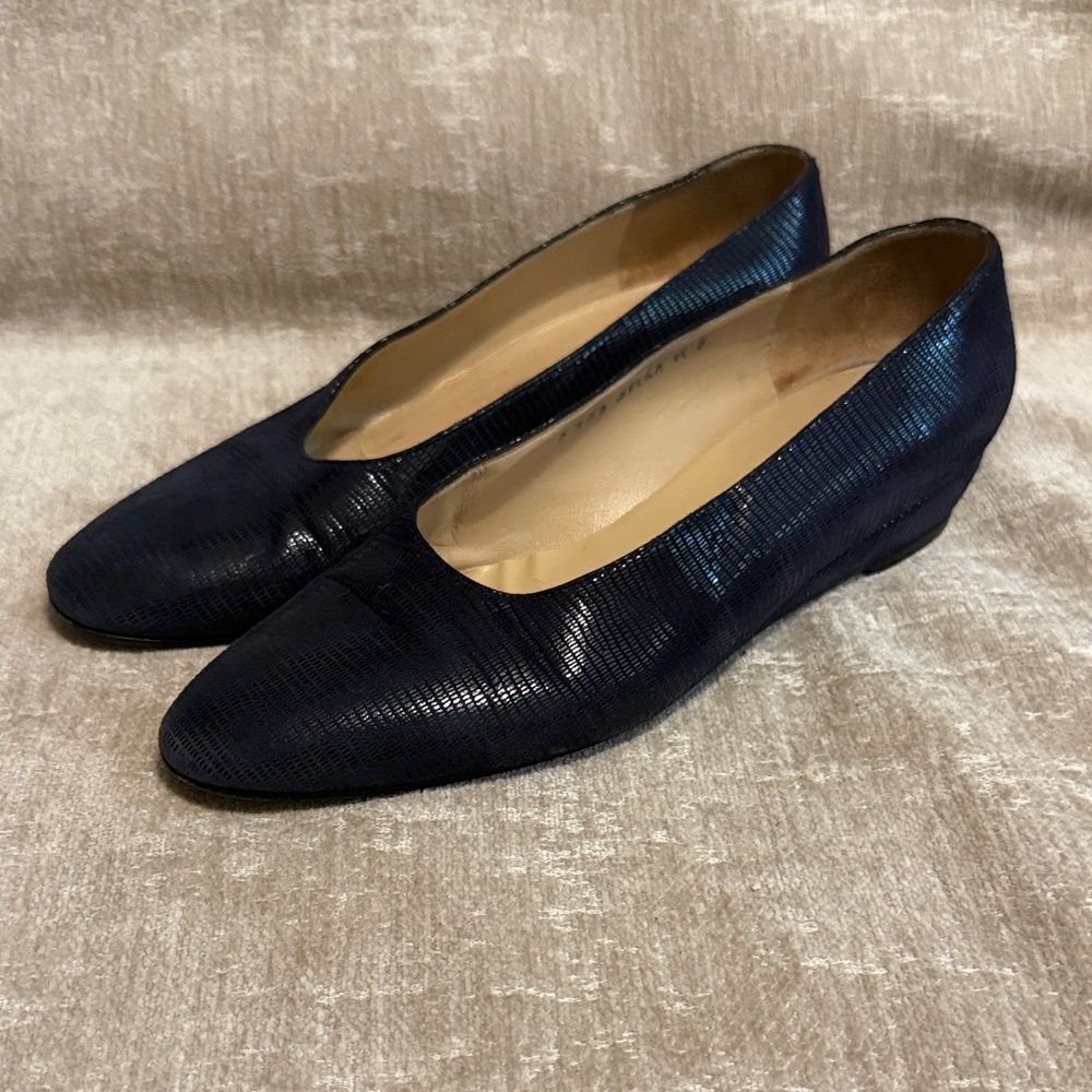 Silvia Fiorentina Vintage Textured Navy Loafers